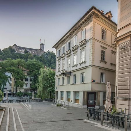 Karinatura Ljubljana Ngoại thất bức ảnh