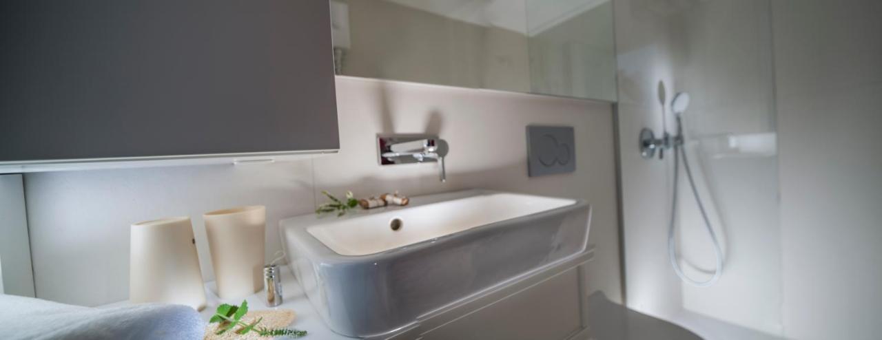 Karinatura Ljubljana Ngoại thất bức ảnh